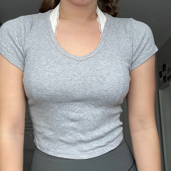cropped ribbed gray ashlyn short sleeve top - Picture 1 of 3